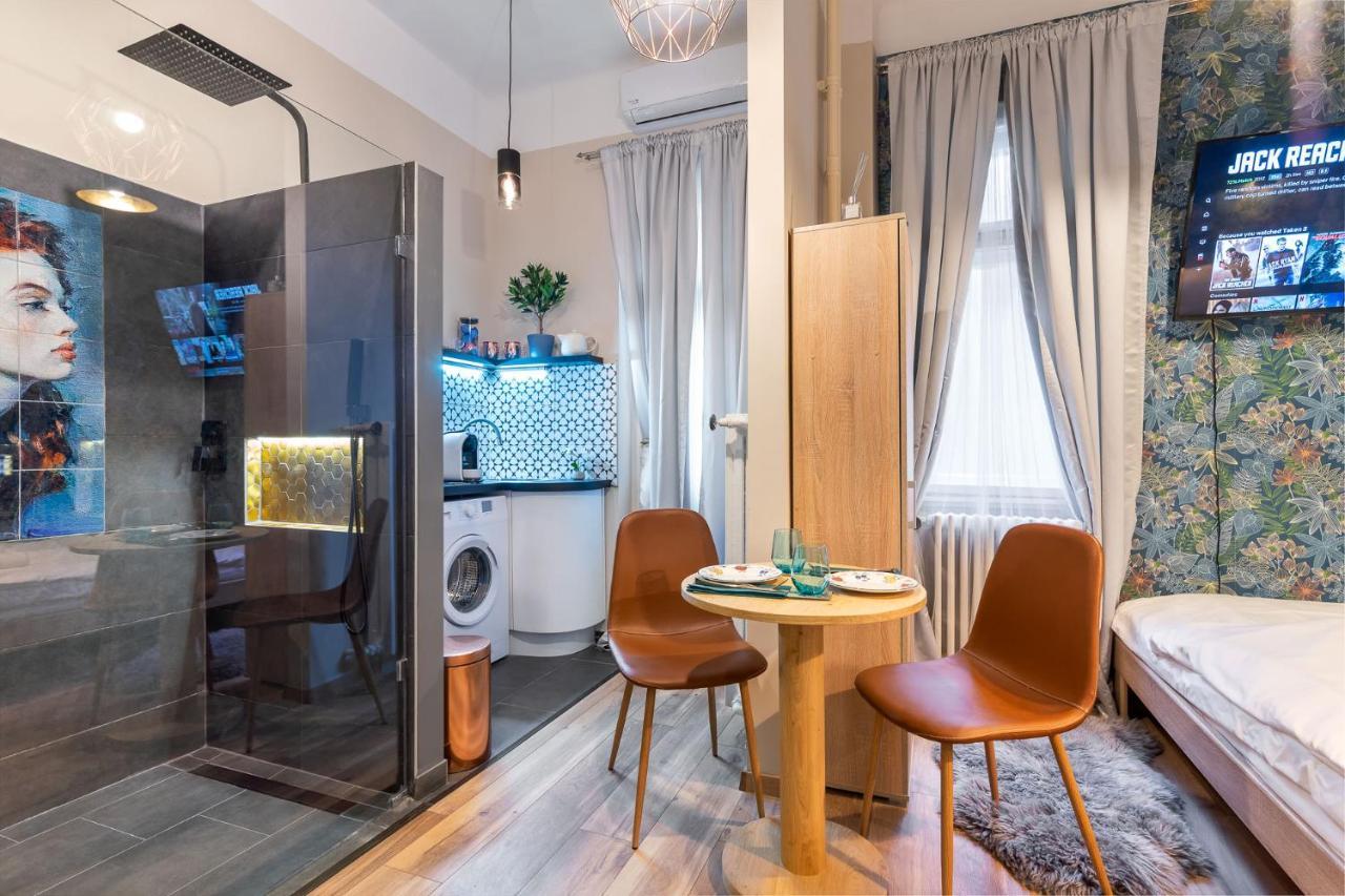 Economy Downtown Design Apartments - Free Parking - Balcony - Super Puplic Transport - Ac بودابست المظهر الخارجي الصورة